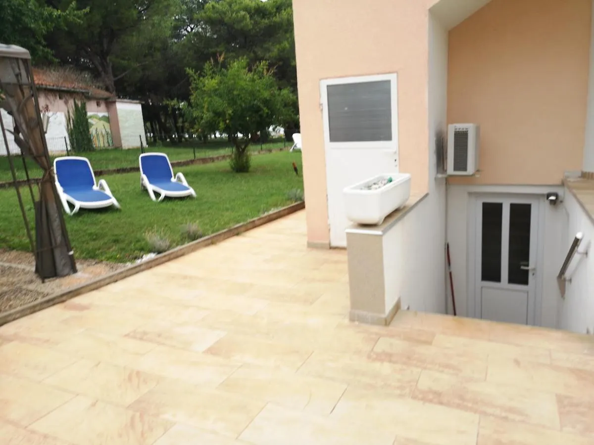 Apartment Sara Umag