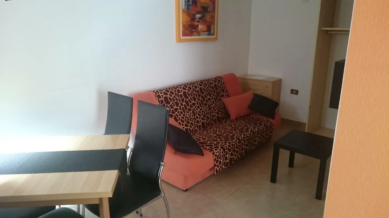 Apartment Sara Umag 0*,